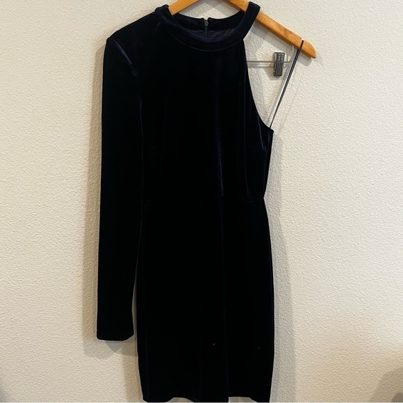 ASTR the label dark navy blue velvet one shoulder body on mini dress size small - Picture 3 of 11